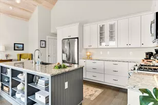 48 Ocean St, Belfast, ME 04915 - Photo 11