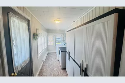 18 Veronica Street, Caribou, ME 04736 - Photo 5