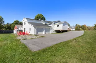 35 Longmeadow Dr, Gorham, ME 04038 - Photo 7