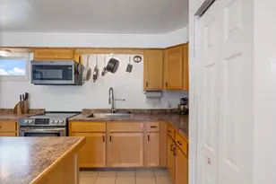 35 Longmeadow Dr, Gorham, ME 04038 - Photo 13