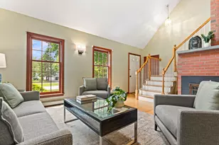 37 Shelby Ln, South Portland, ME 04106 - Photo 3
