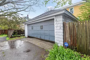 247 Brackett St, Portland, ME 04102 - Photo 41