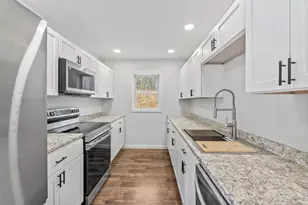 28 Orchard St, Gardiner, ME 04345 - Photo 3