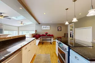 43 Sturbridge Ln, Cumberland, ME 04021 - Photo 9