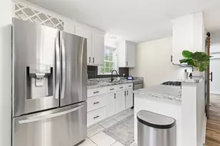 32 Eliot St, South Portland, ME 04106 - Photo 7
