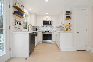 73 Autumn Ln, Yarmouth, ME 04096 - Photo 11