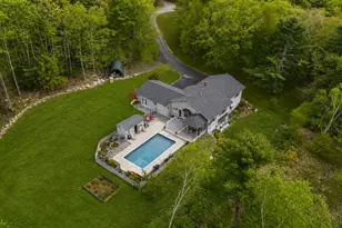 28 Oakledge Hills Rd, Raymond, ME 04071 - Photo 1