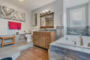 28 Oakledge Hills Rd, Raymond, ME 04071 - Photo 21