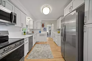 69 Oak St, Waterville, ME 04901 - Photo 9