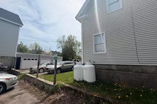 64-66 W Cutts St, Biddeford, ME 04005 - Photo 19
