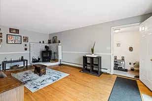34 Wildwood Rd, Augusta, ME 04330 - Photo 9