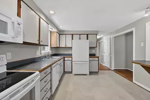 44 Winnocks Neck Rd, Scarborough, ME 04074 - Photo 13
