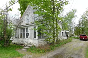 25 Leavitt St, Skowhegan, ME 04976 - Photo 1