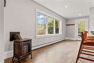 7 John St, Belfast, ME 04915 - Photo 23