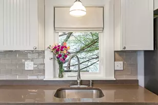 7 John St, Belfast, ME 04915 - Photo 21