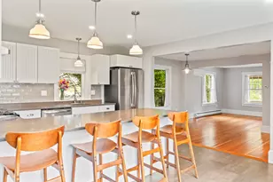 7 John St, Belfast, ME 04915 - Photo 17