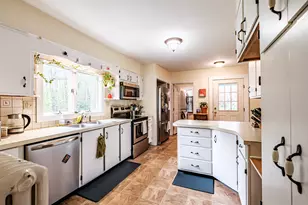 29 Pleasant St, Norway, ME 04268 - Photo 9