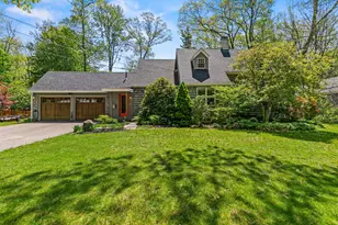 50 Oakhurst Rd, Cape Elizabeth, ME 04107 - Photo 1