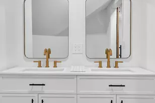 1132 College Ave, Old Town, ME 04468 - Photo 47