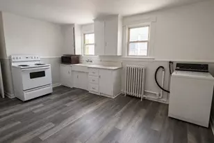 65 Howe St, Lewiston, ME 04240 - Photo 15