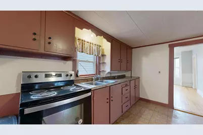 8 Howe Street, Lewiston, ME 04240 - Photo 9