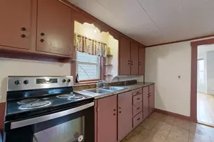 8 Howe St, Lewiston, ME 04240 - Photo 9