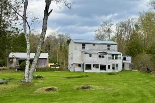 107 Washington St, Greenville, ME 04441 - Photo 15