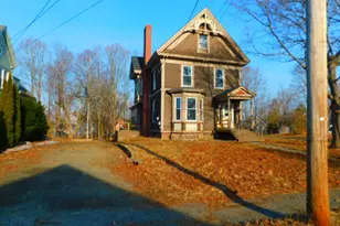 10 Elm St, Houlton, ME 04730 - Photo 1