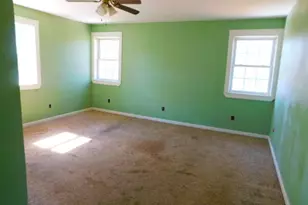 10 Elm St, Houlton, ME 04730 - Photo 17