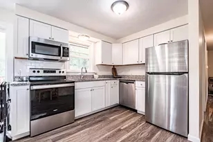 218 Middlesex Rd, Topsham, ME 04086 - Photo 13