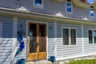 16 Lord St, Belfast, ME 04915 - Photo 5