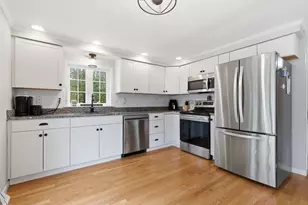 304 Vagabond St, Scarborough, ME 04074 - Photo 9