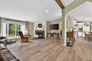 5 10 11 Country Ln, Kingfield, ME 04947 - Photo 9