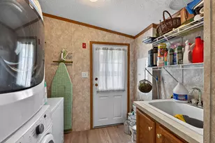 5 10 11 Country Ln, Kingfield, ME 04947 - Photo 23