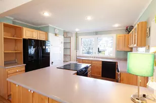 14-16 High St, Bar Harbor, ME 04609 - Photo 5