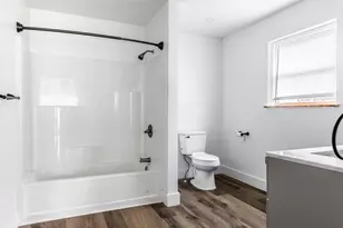 631 Essex St, Bangor, ME 04401 - Photo 15