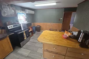 471 W Broadway, Lincoln, ME 04457 - Photo 3