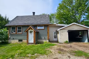 14 Helen St, Auburn, ME 04210 - Photo 3