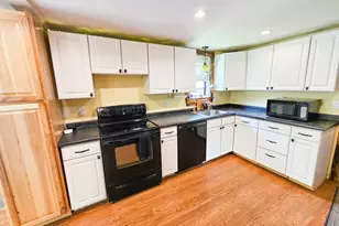 14 Helen St, Auburn, ME 04210 - Photo 31
