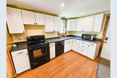 14 Helen Street, Auburn, ME 04210 - Photo 29