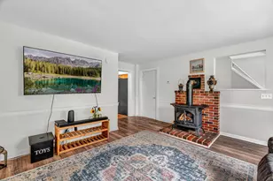 918 Empire Rd, Poland, ME 04274 - Photo 3