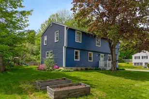 19 Hamlin Rd, Falmouth, ME 04105 - Photo 3