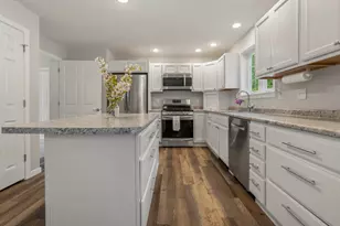 15 Shipbuilder Rd, Boothbay, ME 04544 - Photo 13