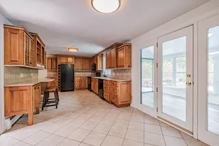 11 Brookside Dr, Falmouth, ME 04105 - Photo 11