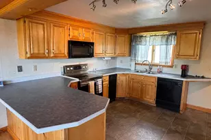 118 Lombard St, Presque Isle, ME 04769 - Photo 5