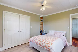 136 Hogan Rd, Lewiston, ME 04240 - Photo 27