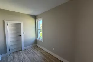 7 Cleveland St, Houlton, ME 04730 - Photo 5