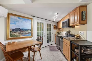 13 Grove St, Kennebunk, ME 04043 - Photo 9