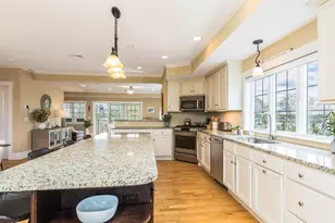 19 Bridge St, Kittery, ME 03904 - Photo 11