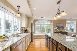 19 Bridge St, Kittery, ME 03904 - Photo 7